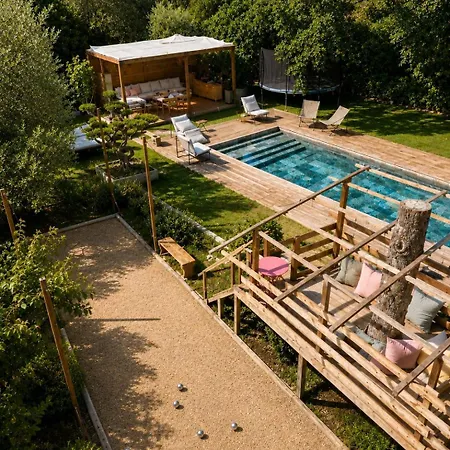 Les Hauts De Constance, Swimming Pool & *