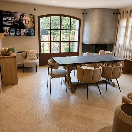 Les Hauts De Constance, Swimming Pool & Villa *