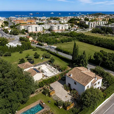 Les Hauts De Constance, Swimming Pool & Antibes
